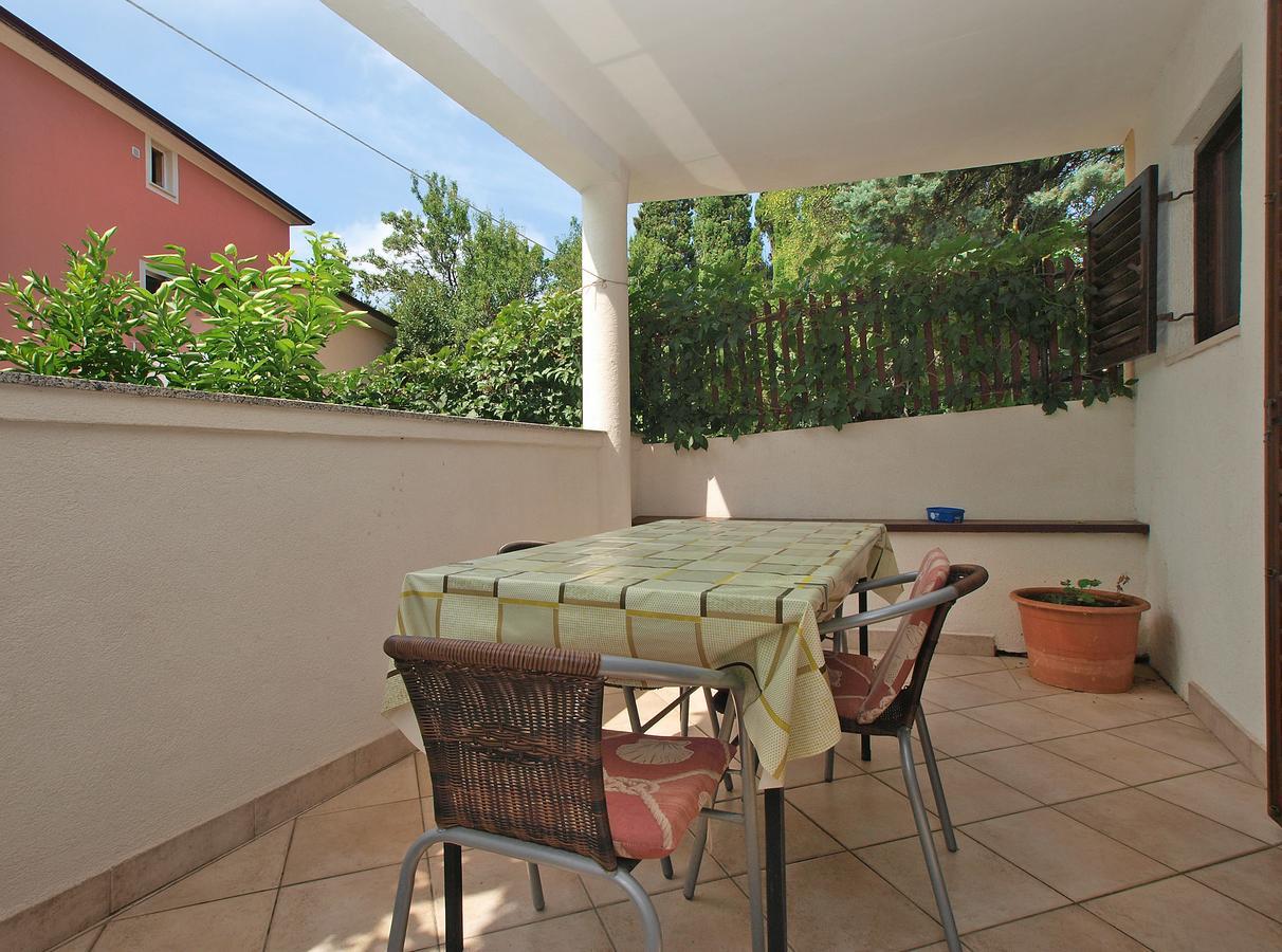 Apartments Luciano 1728 Premantura Exterior foto